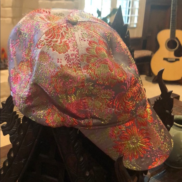 Baseball Cap - Picture 2 of 5